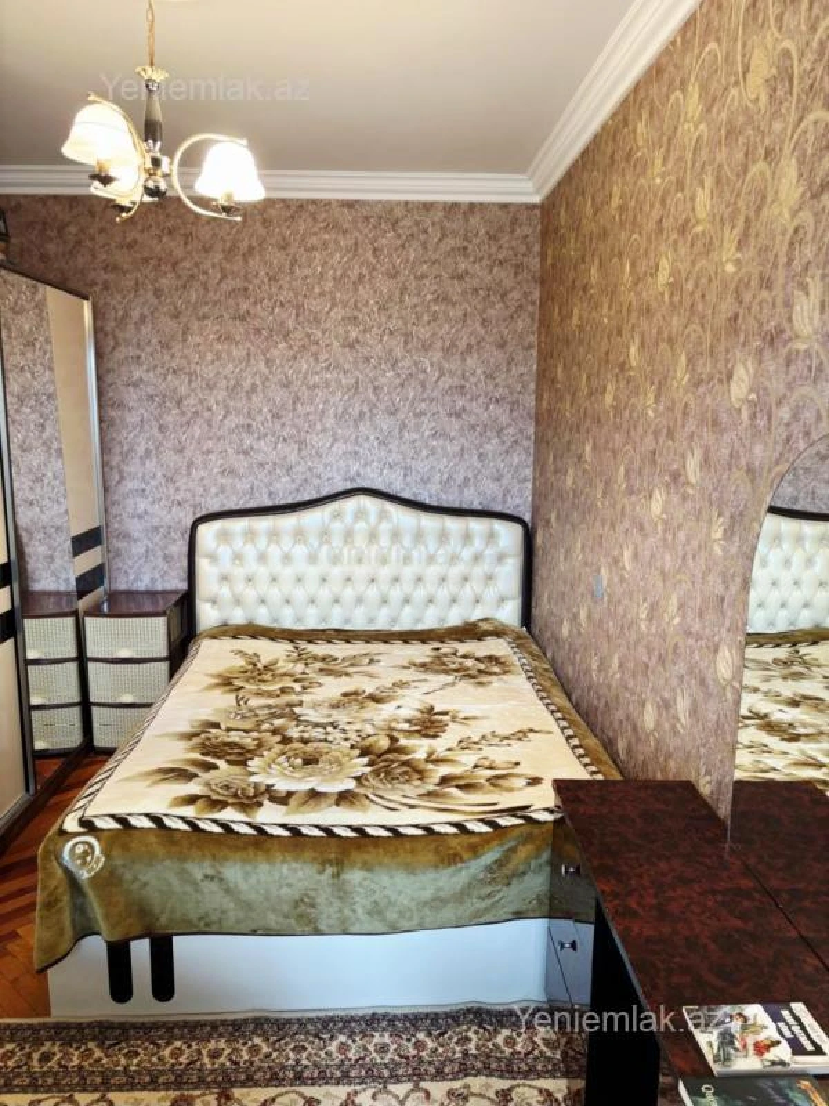 Satılır 4 otaqlı köhnə tikili 85 m²