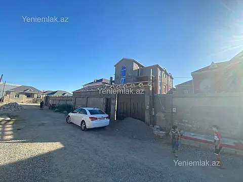 Satılır 5 otaqlı həyət evi 129 m²