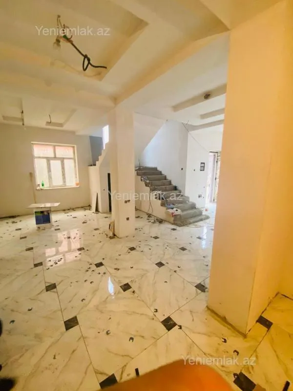 Satılır 5 otaqlı həyət evi 129 m²