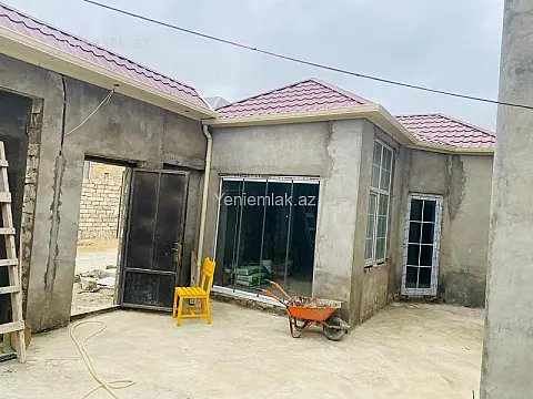 Satılır 5 otaqlı həyət evi 129 m²