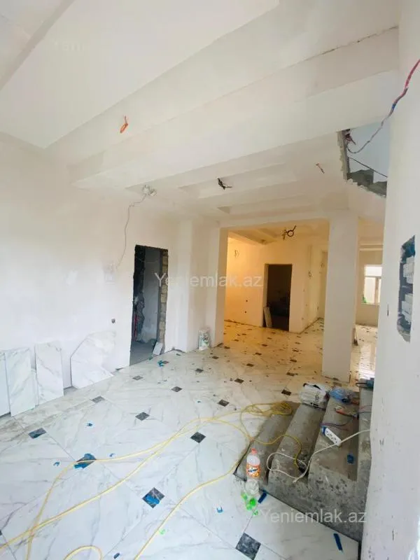 Satılır 5 otaqlı həyət evi 129 m²