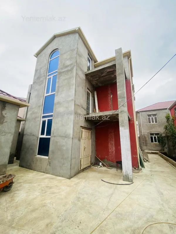 Satılır 5 otaqlı həyət evi 129 m²