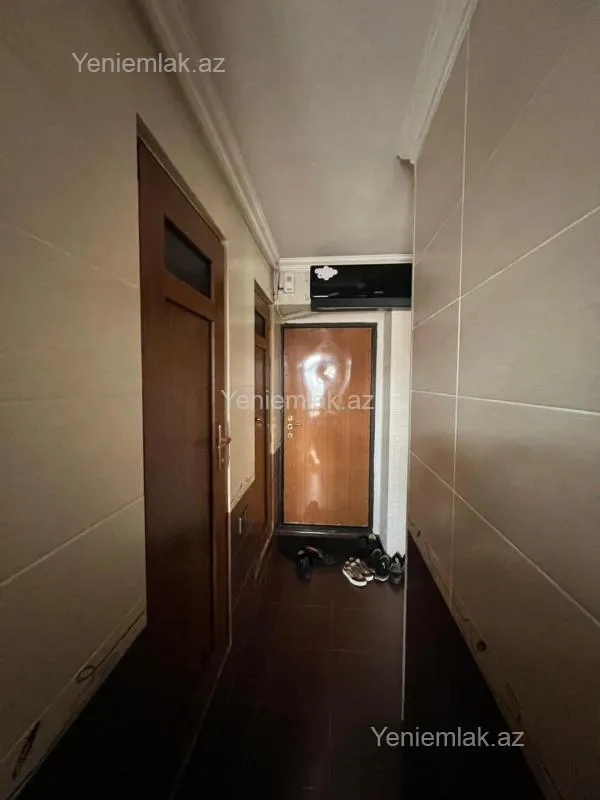 Satılır 2 otaqlı köhnə tikili 55 m²