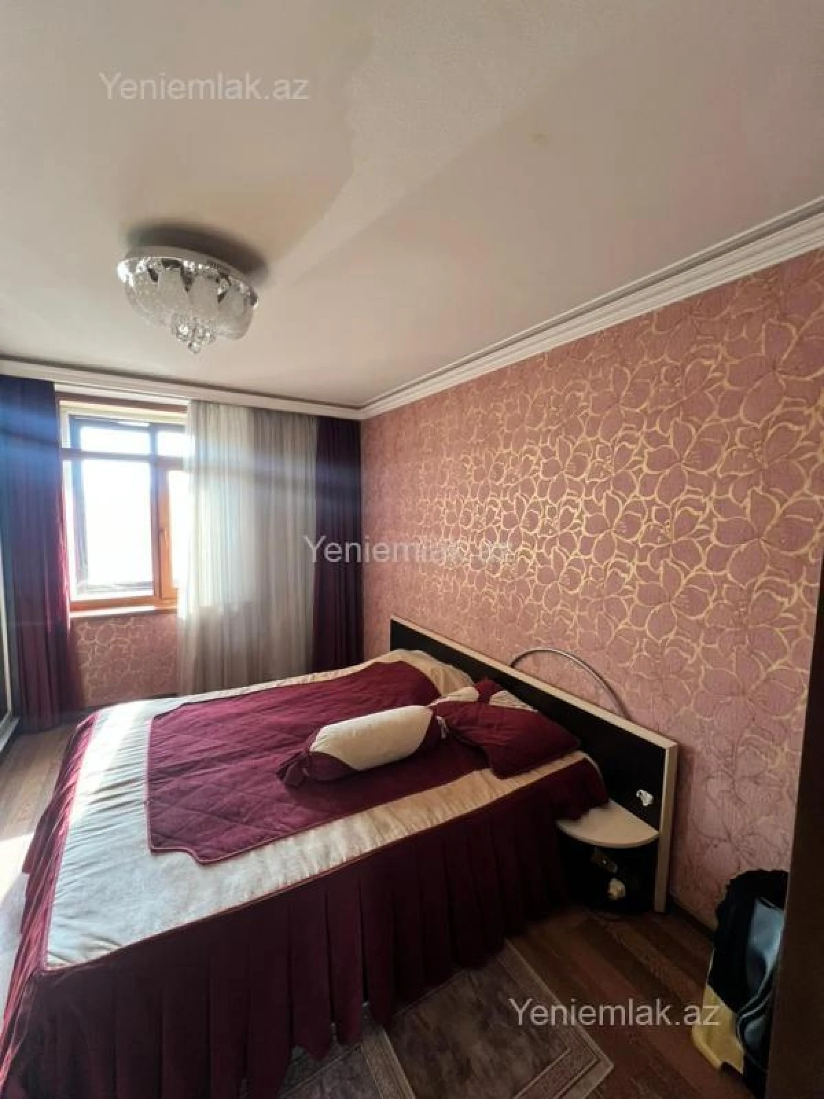 Satılır 2 otaqlı köhnə tikili 55 m²