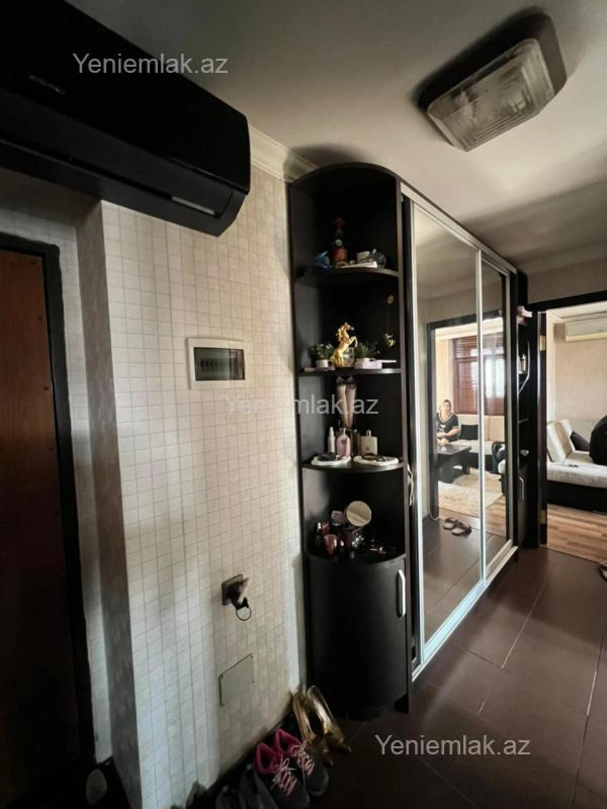 Satılır 2 otaqlı köhnə tikili 55 m²