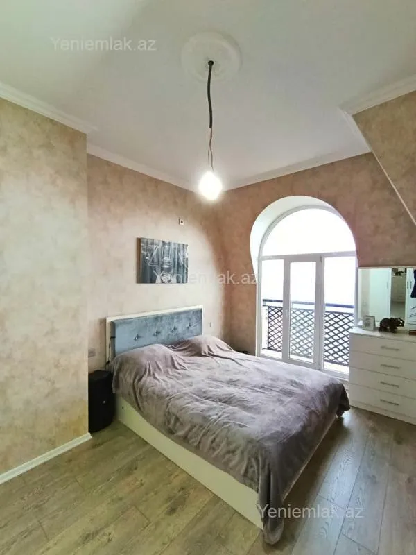Satılır 3 otaqlı yeni tikili 92 m²