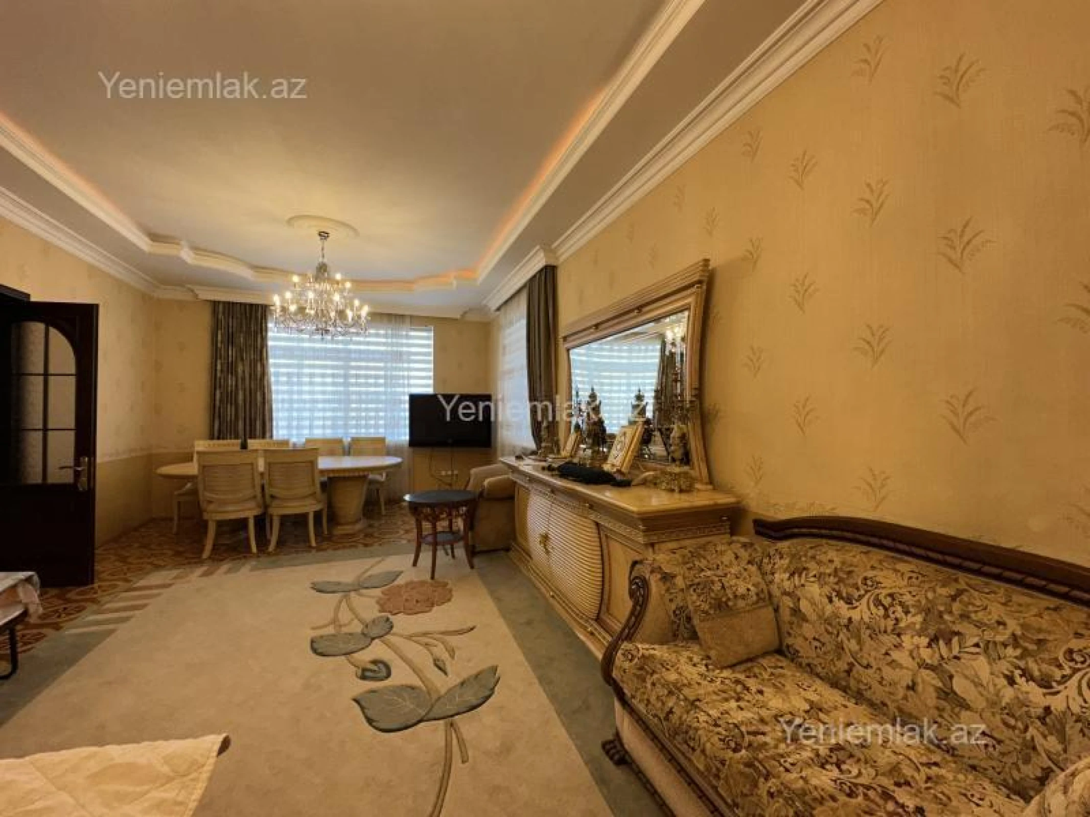 Satılır 7 otaqlı həyət evi 400 m²