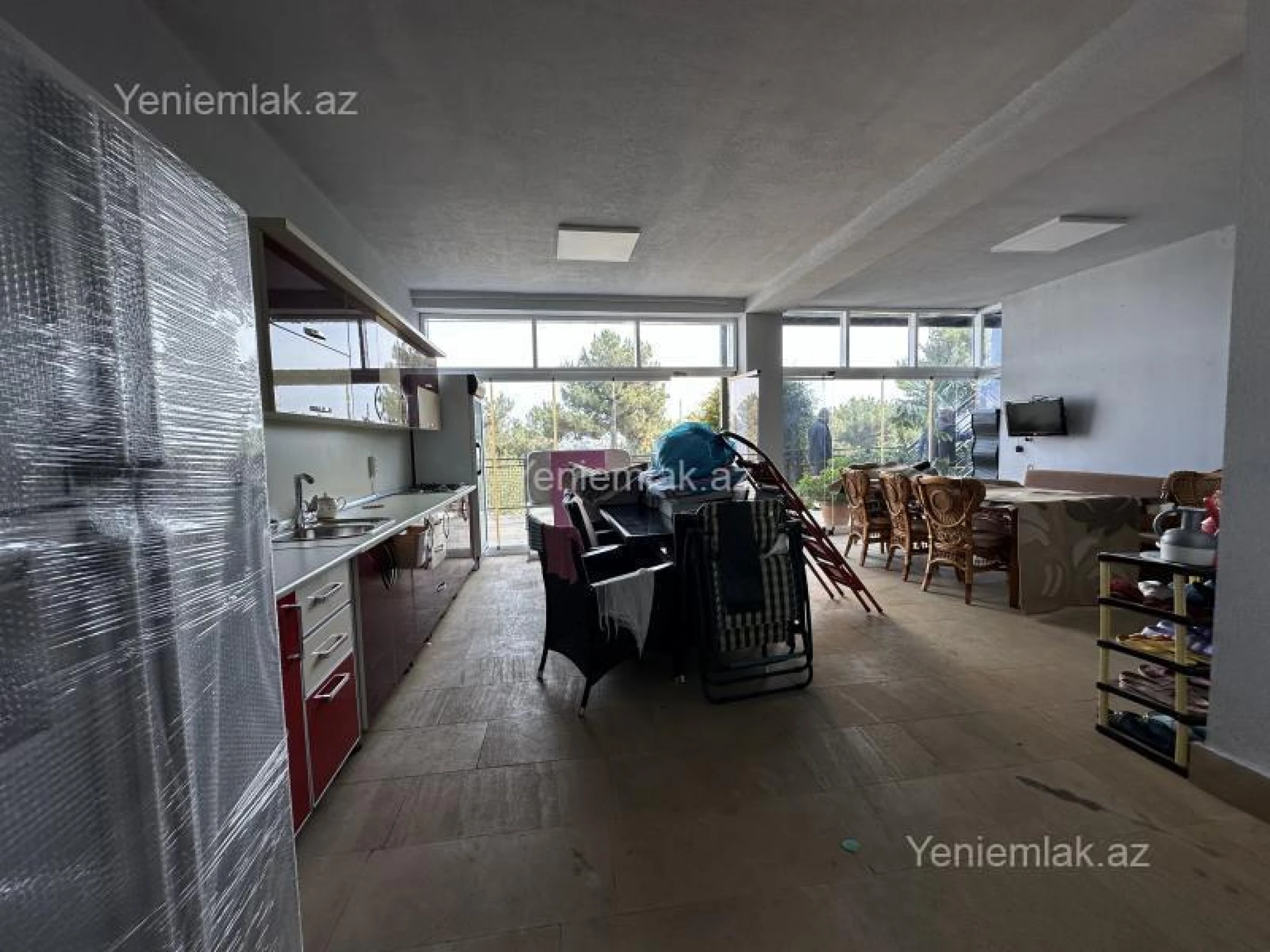 Satılır 7 otaqlı həyət evi 400 m²