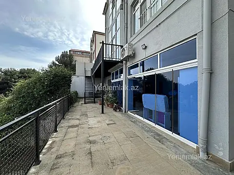 Satılır 7 otaqlı həyət evi 400 m²