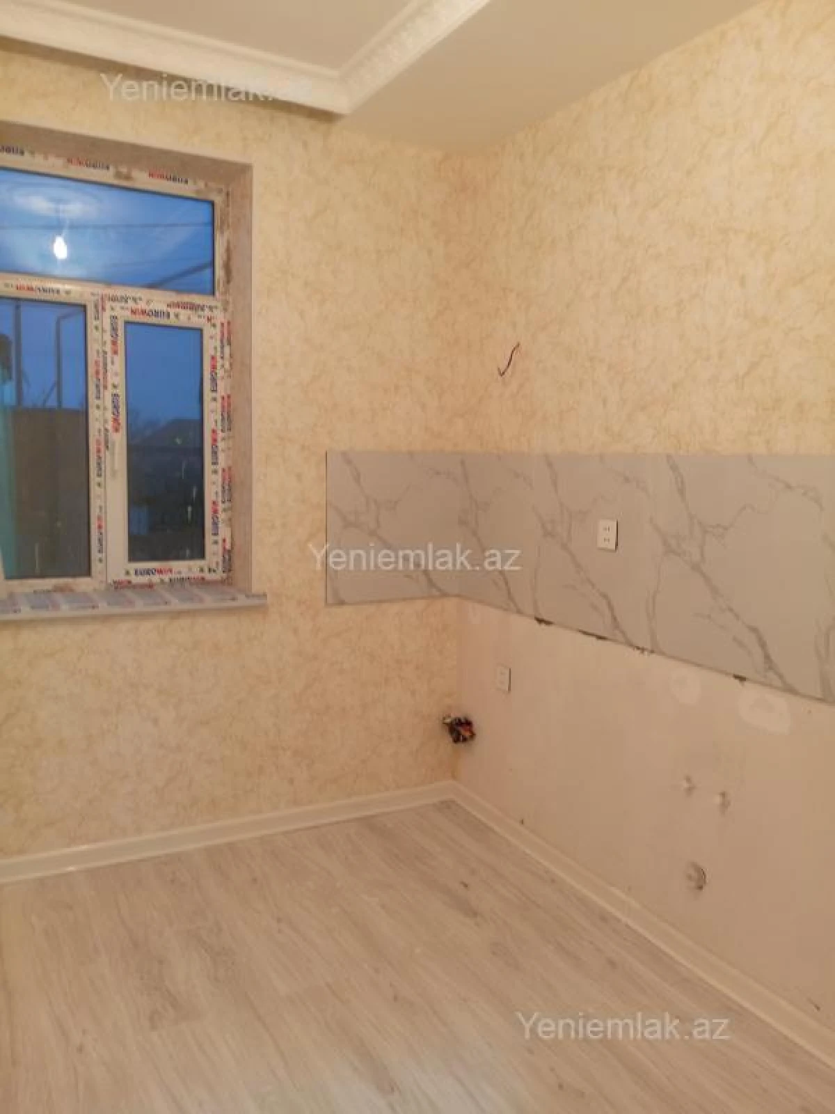 Satılır 3 otaqlı yeni tikili 70 m²