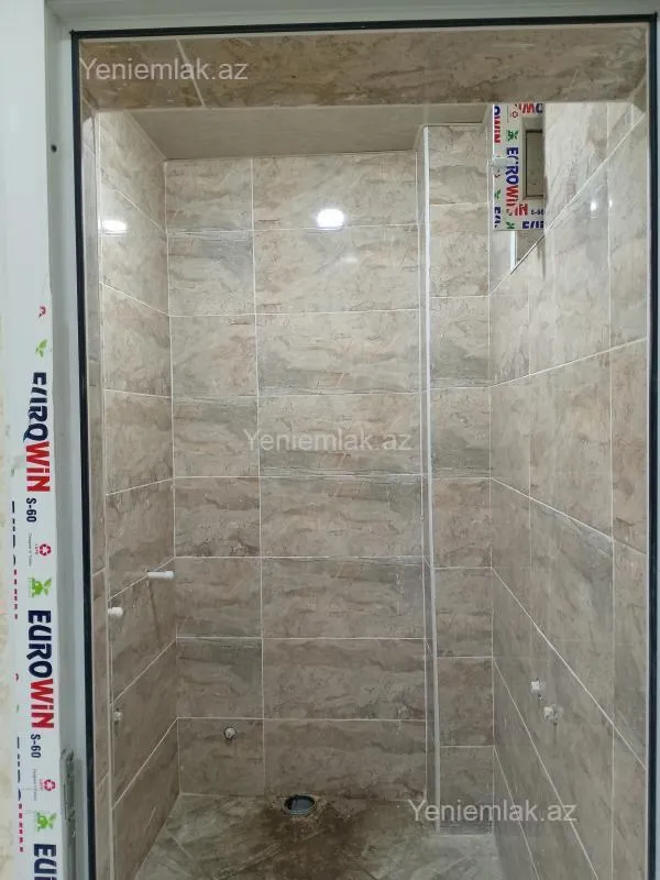 Satılır 3 otaqlı yeni tikili 70 m²