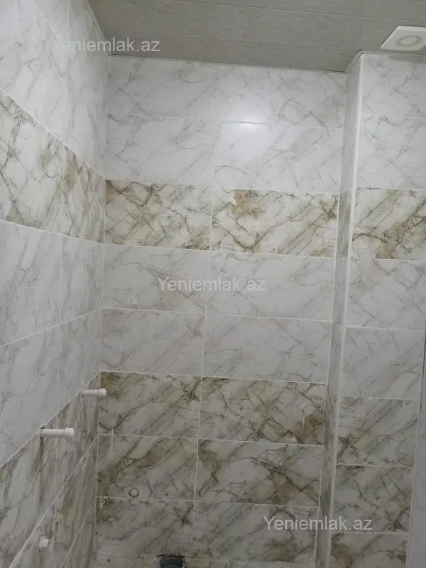 Satılır 3 otaqlı yeni tikili 65 m²