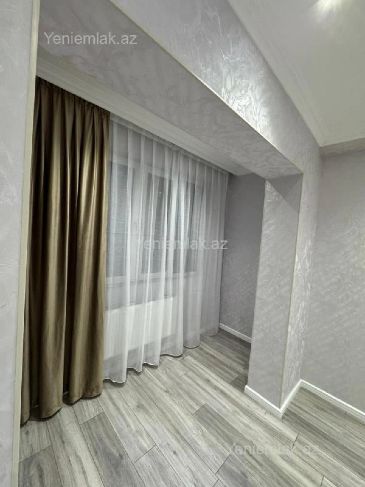 Satılır 2 otaqlı köhnə tikili 45 m²
