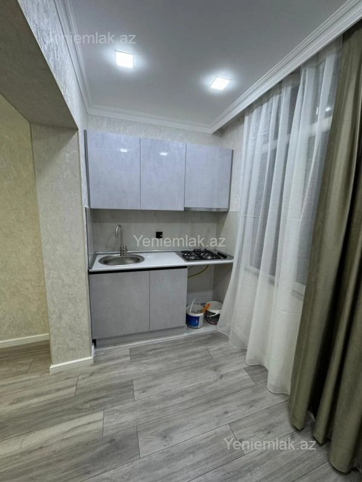 Satılır 2 otaqlı köhnə tikili 45 m²