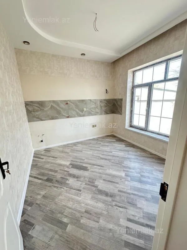 Satılır 4 otaqlı həyət evi 100 m²