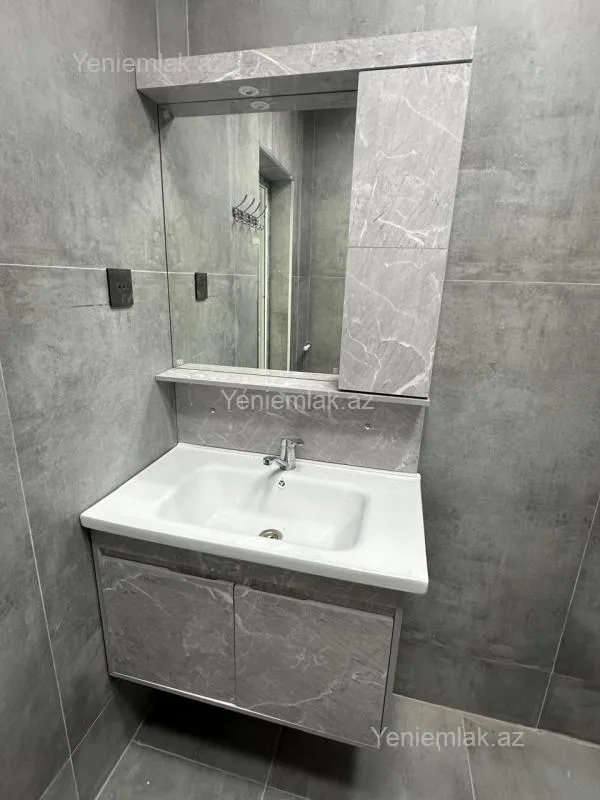 Satılır 4 otaqlı həyət evi 100 m²