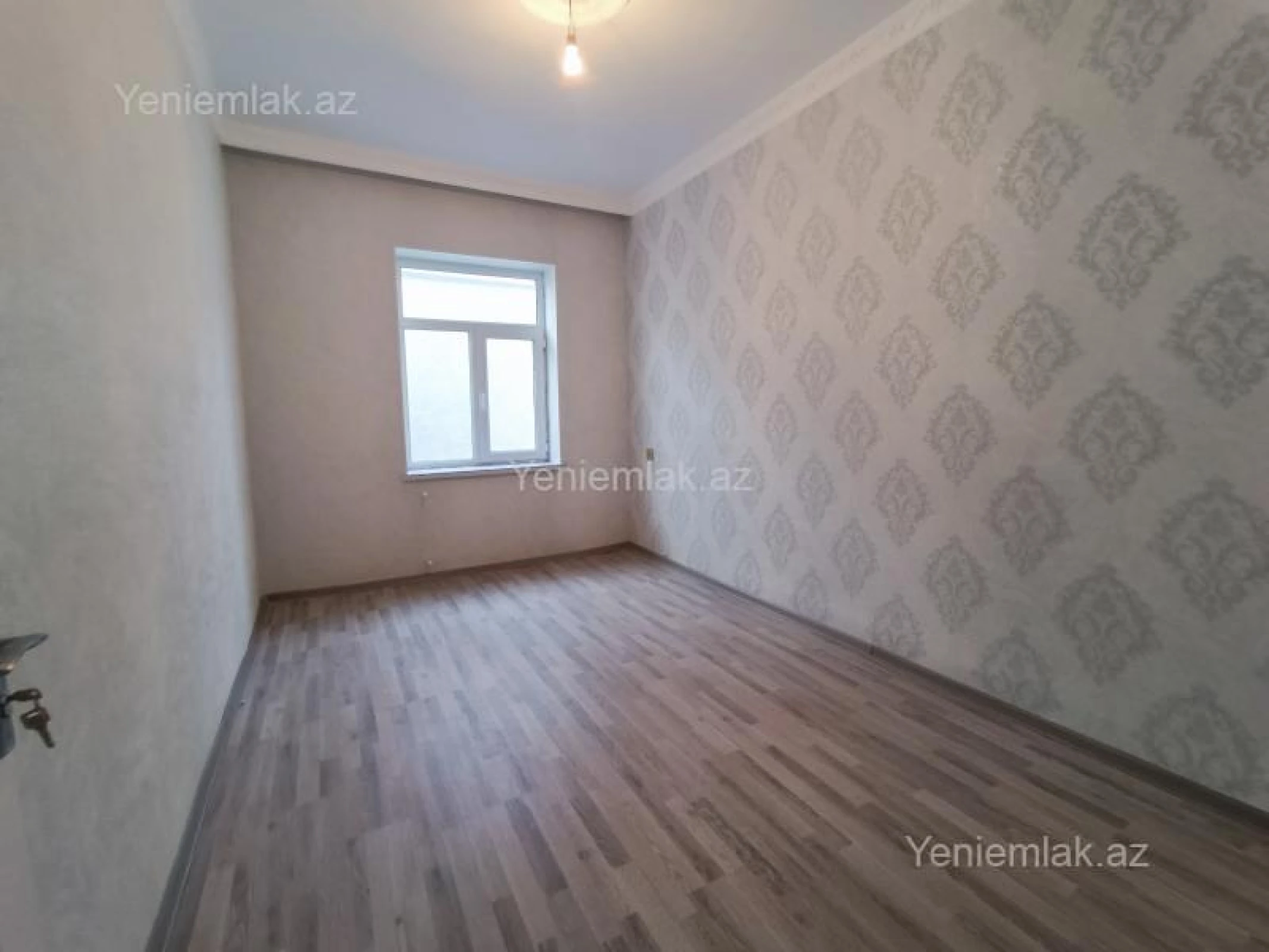 Satılır 4 otaqlı həyət evi 121 m²