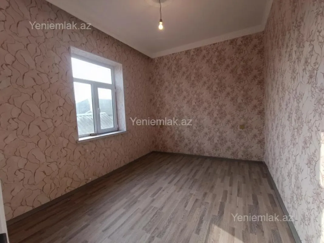 Satılır 4 otaqlı həyət evi 121 m²