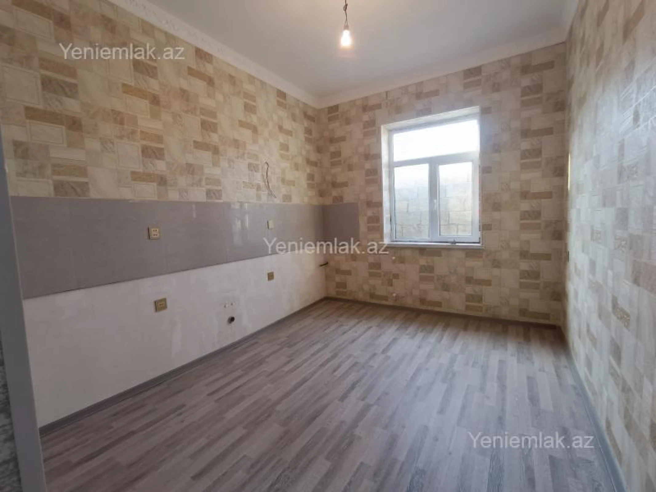 Satılır 4 otaqlı həyət evi 121 m²