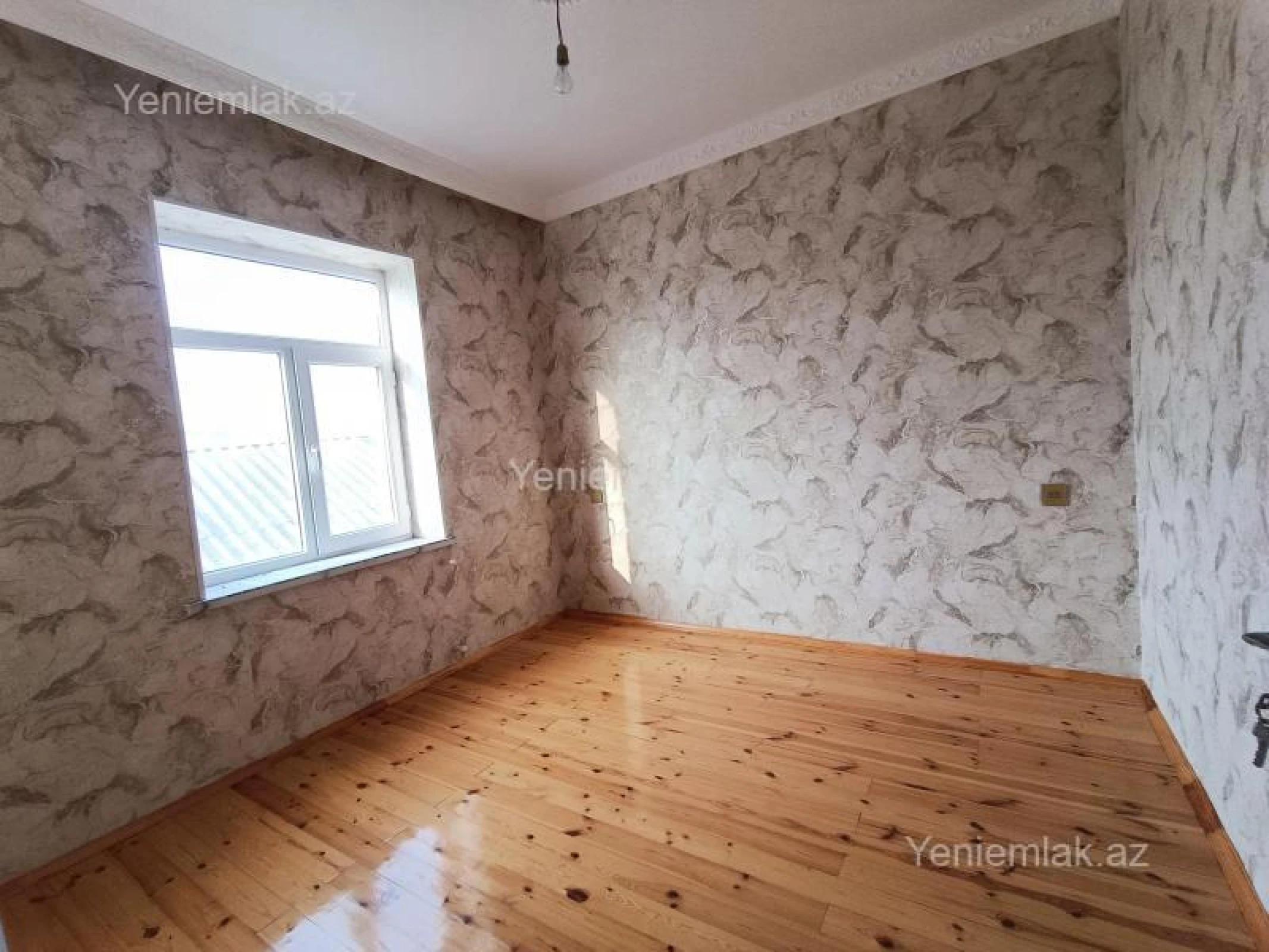 Satılır 4 otaqlı həyət evi 117 m²