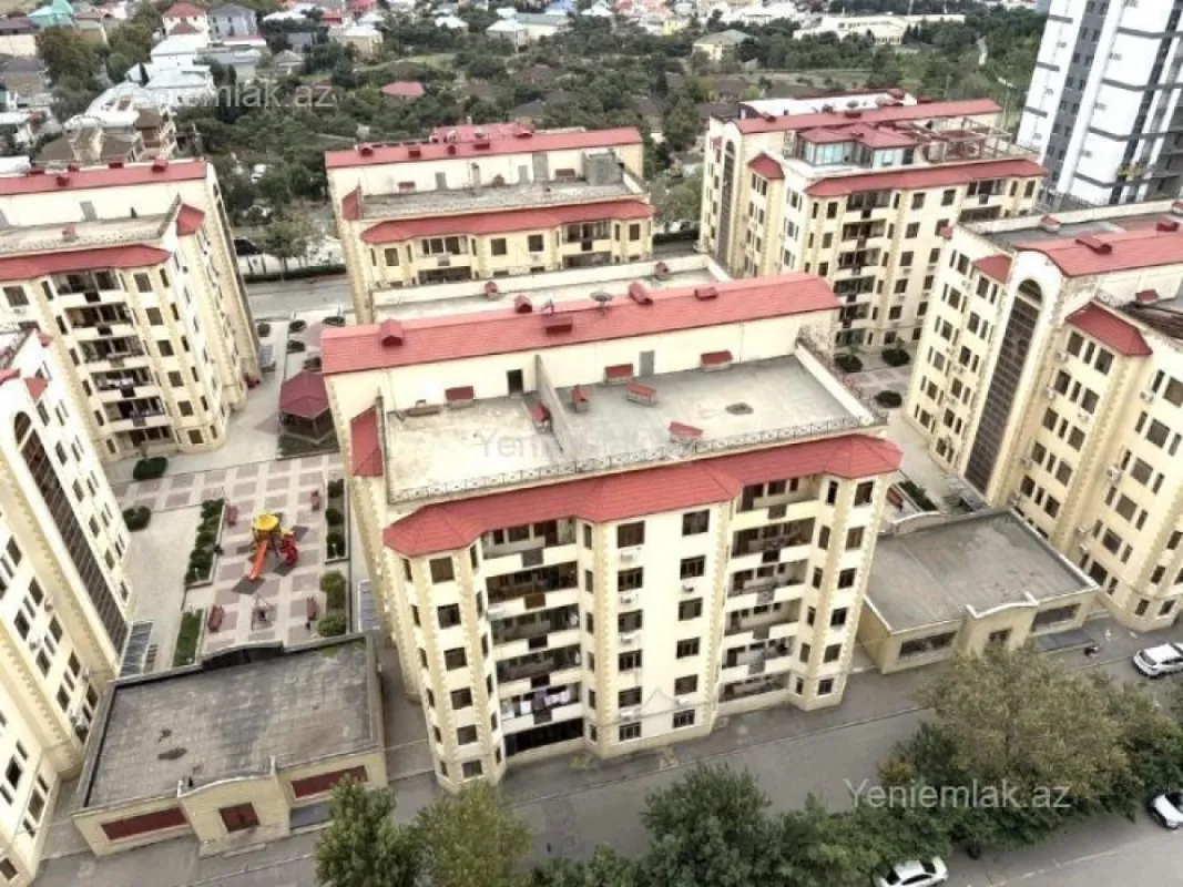 Satılır 3 otaqlı yeni tikili 130 m²