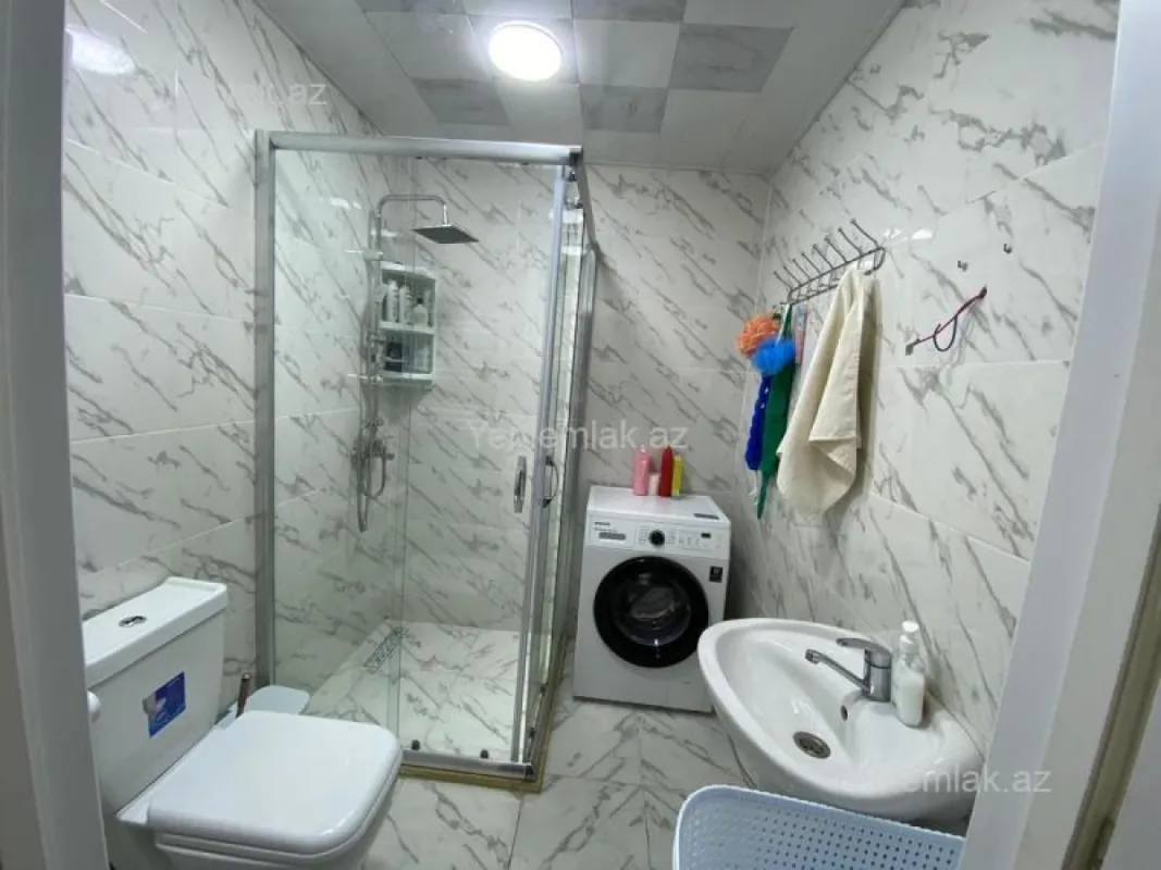 Satılır 2 otaqlı yeni tikili 75 m²