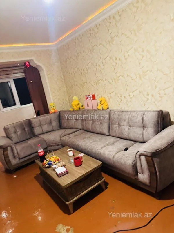 Satılır 2 otaqlı köhnə tikili 50 m²