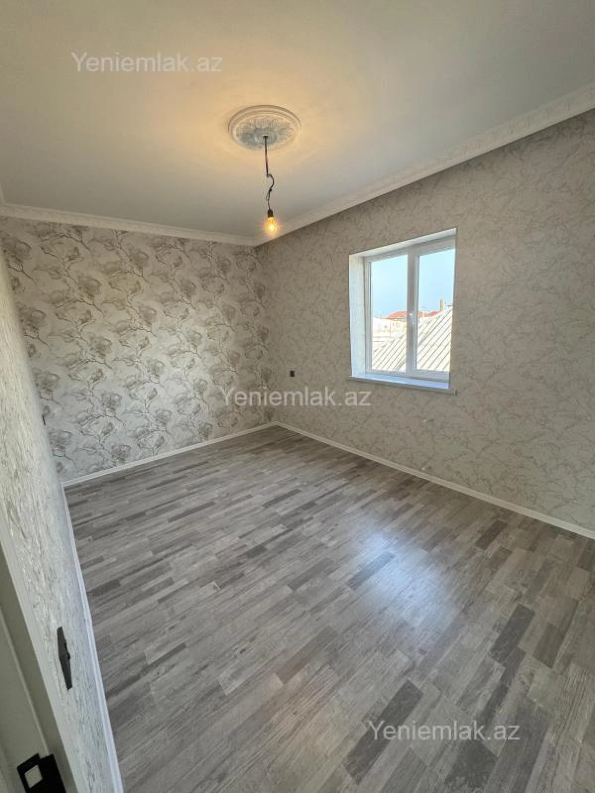 Satılır 5 otaqlı həyət evi 160 m²