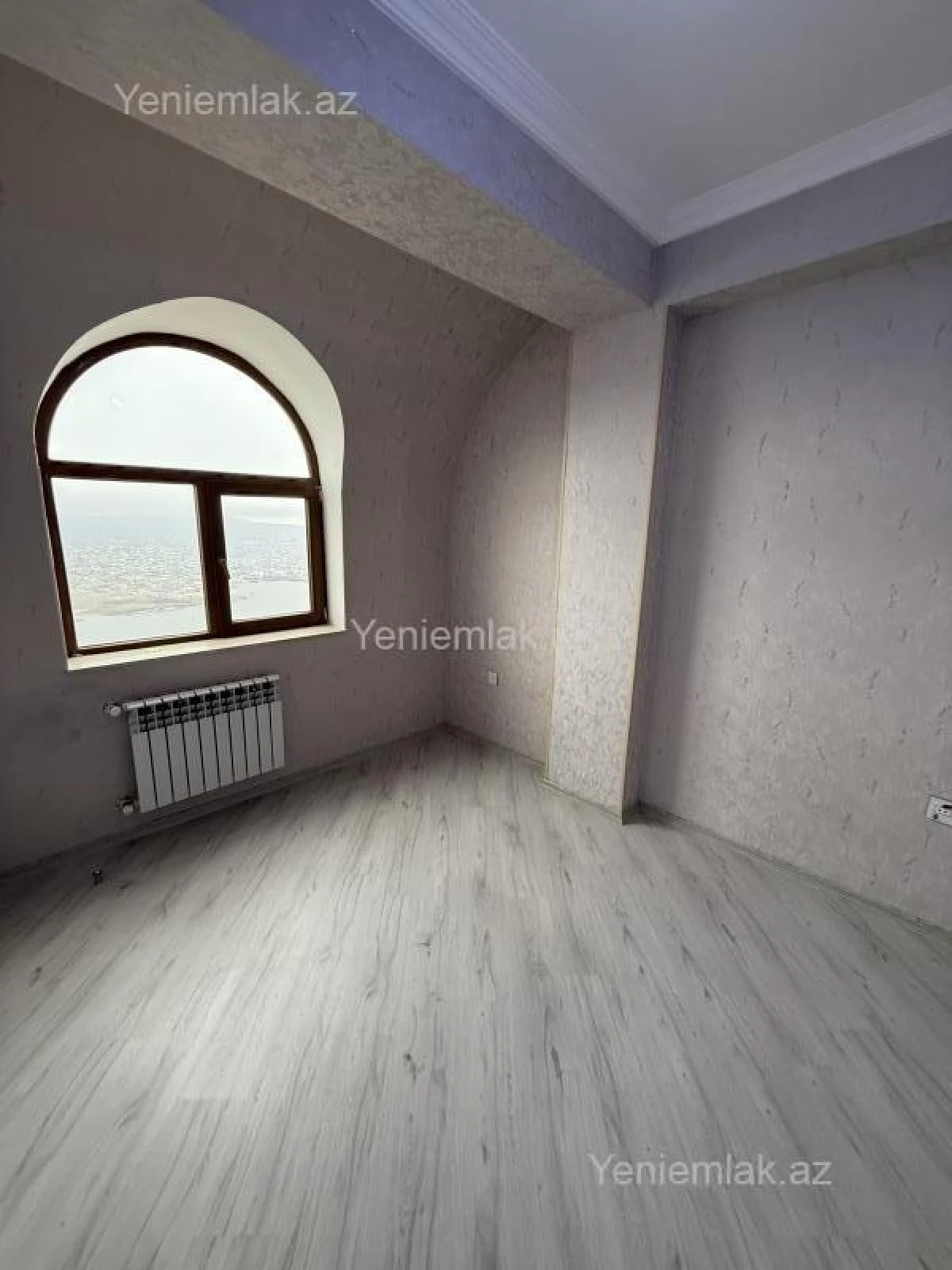 Satılır 4 otaqlı yeni tikili 97 m²