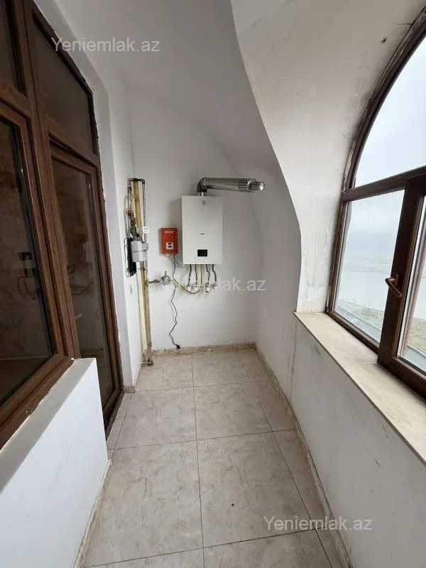 Satılır 4 otaqlı yeni tikili 97 m²