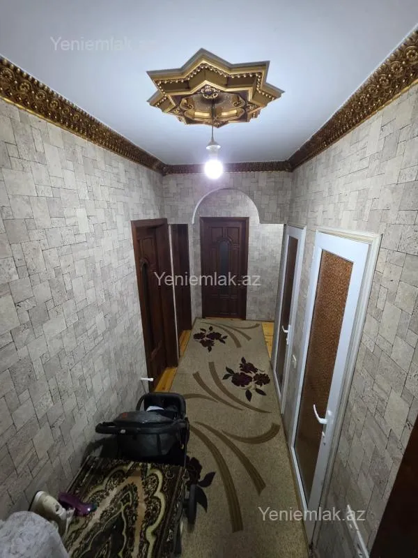 Satılır 3 otaqlı köhnə tikili 75 m²