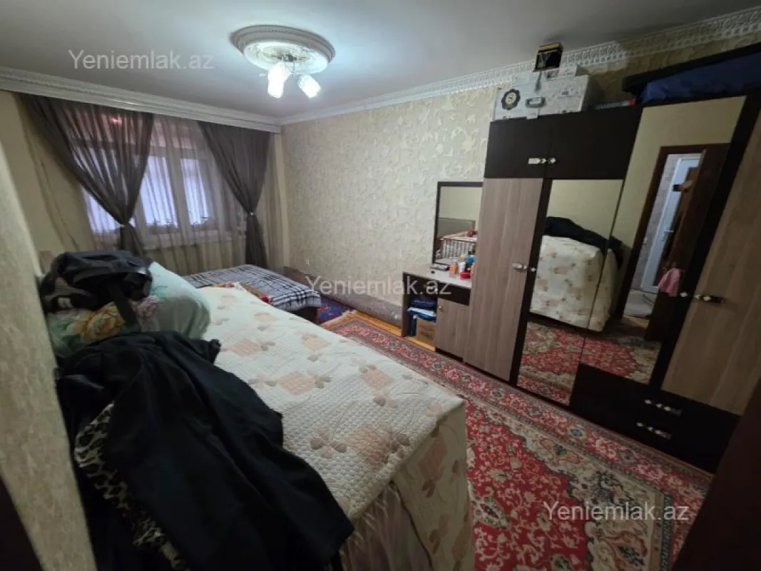 Satılır 3 otaqlı köhnə tikili 75 m²