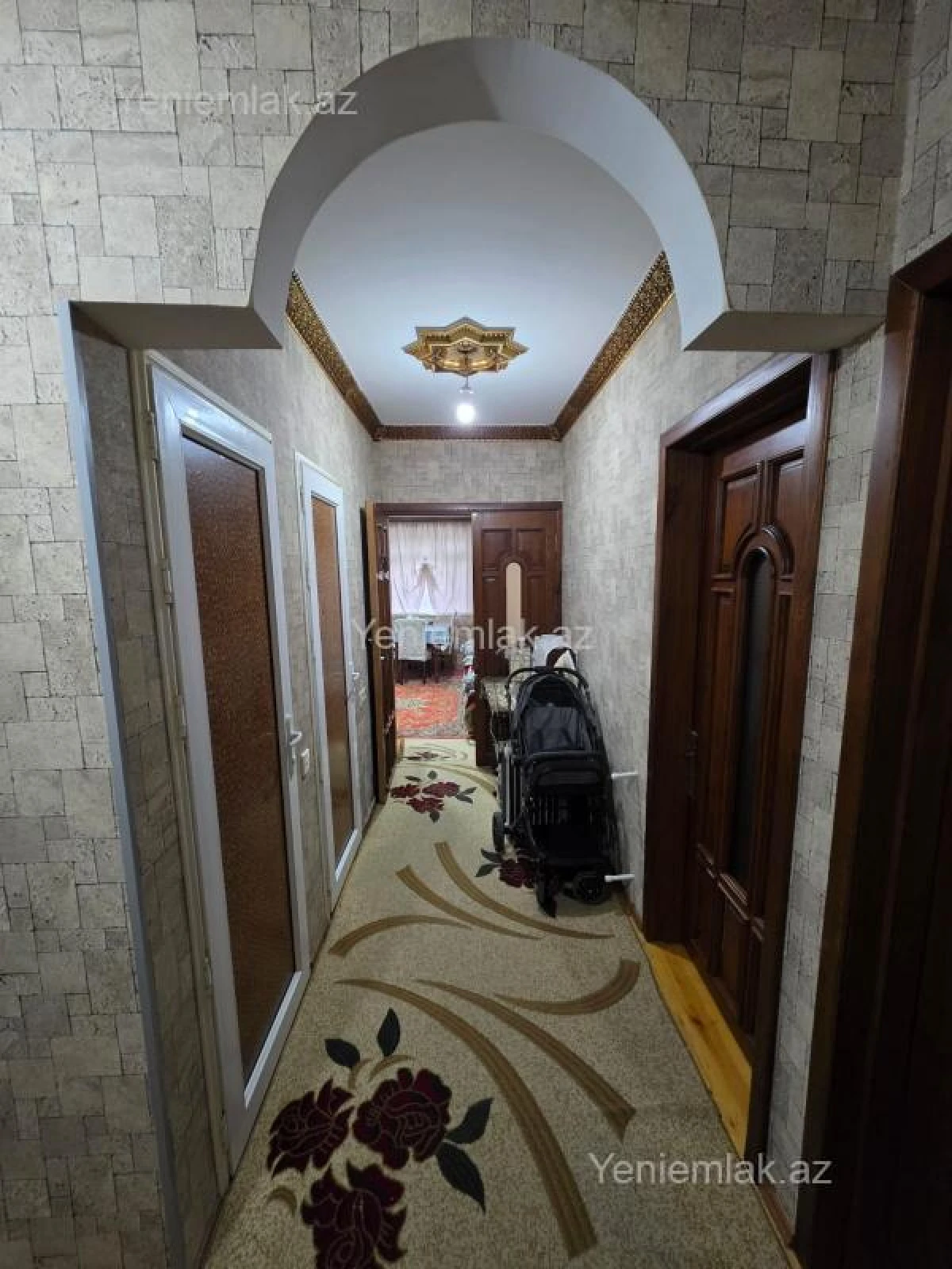 Satılır 3 otaqlı köhnə tikili 75 m²