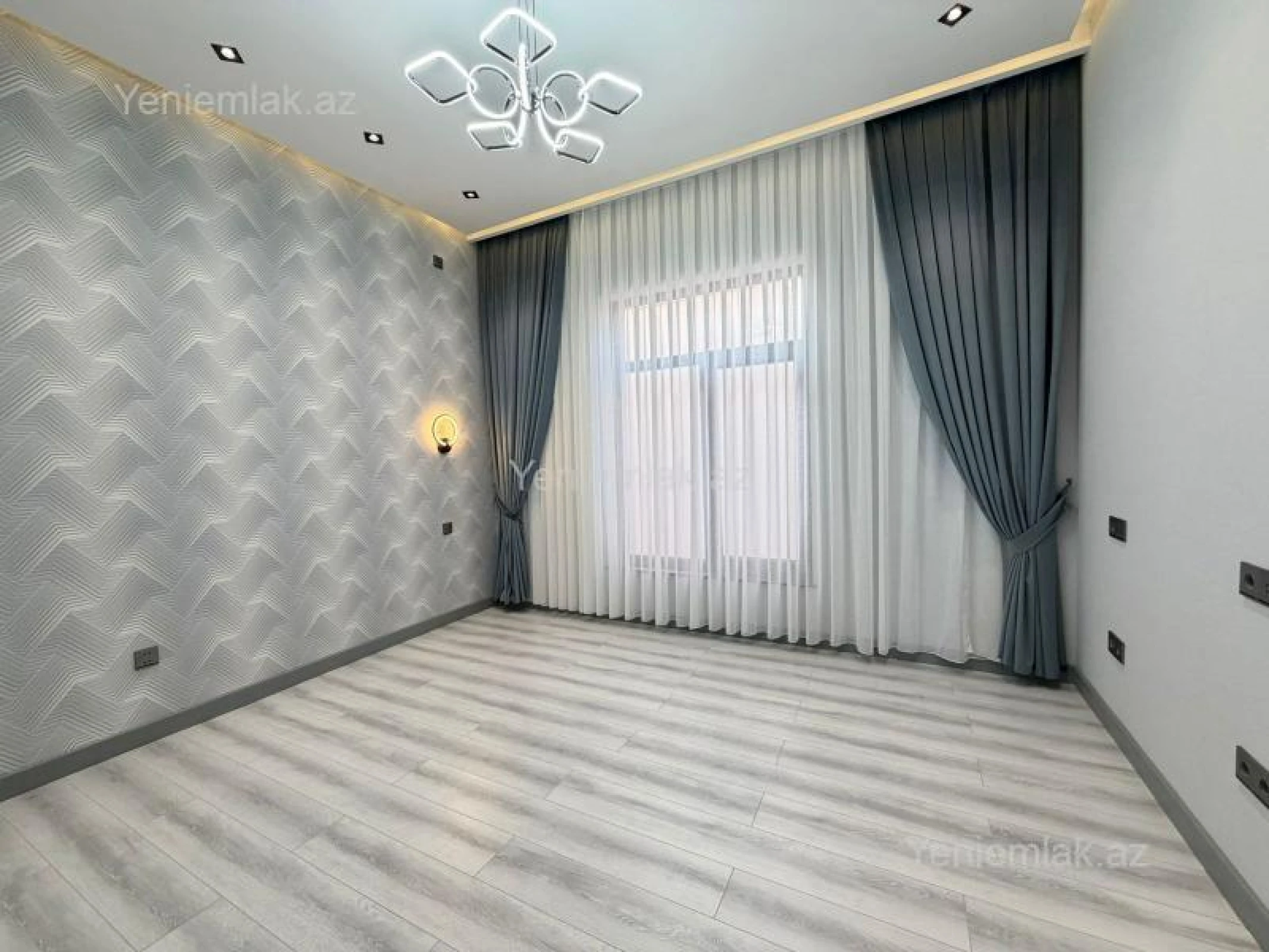 Satılır 4 otaqlı həyət evi 200 m²