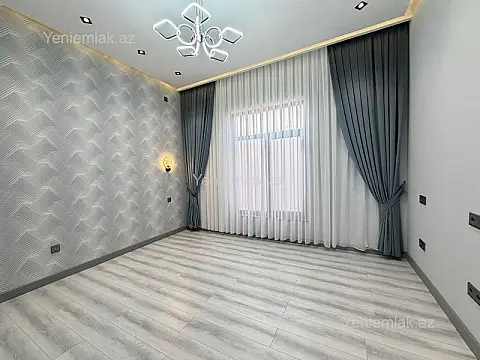 Satılır 4 otaqlı həyət evi 200 m²