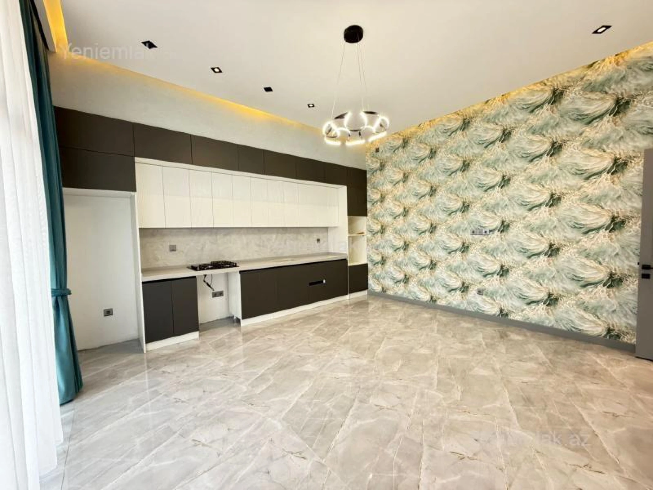 Satılır 4 otaqlı həyət evi 200 m²
