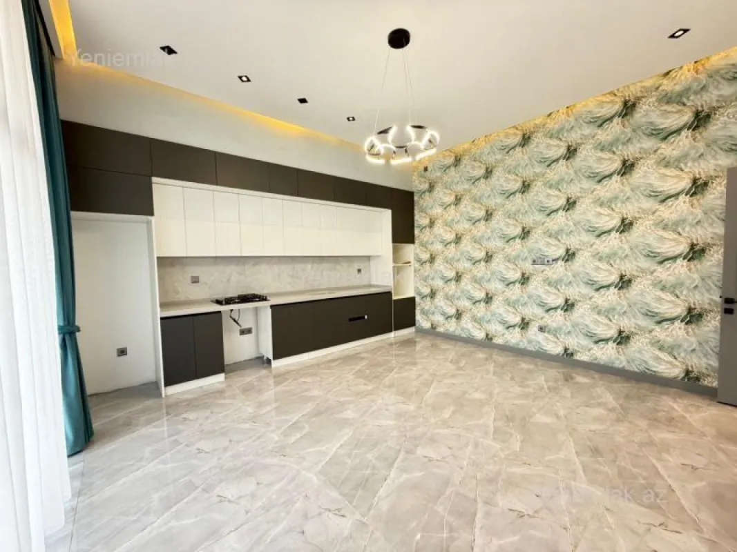 Satılır 4 otaqlı həyət evi 200 m²