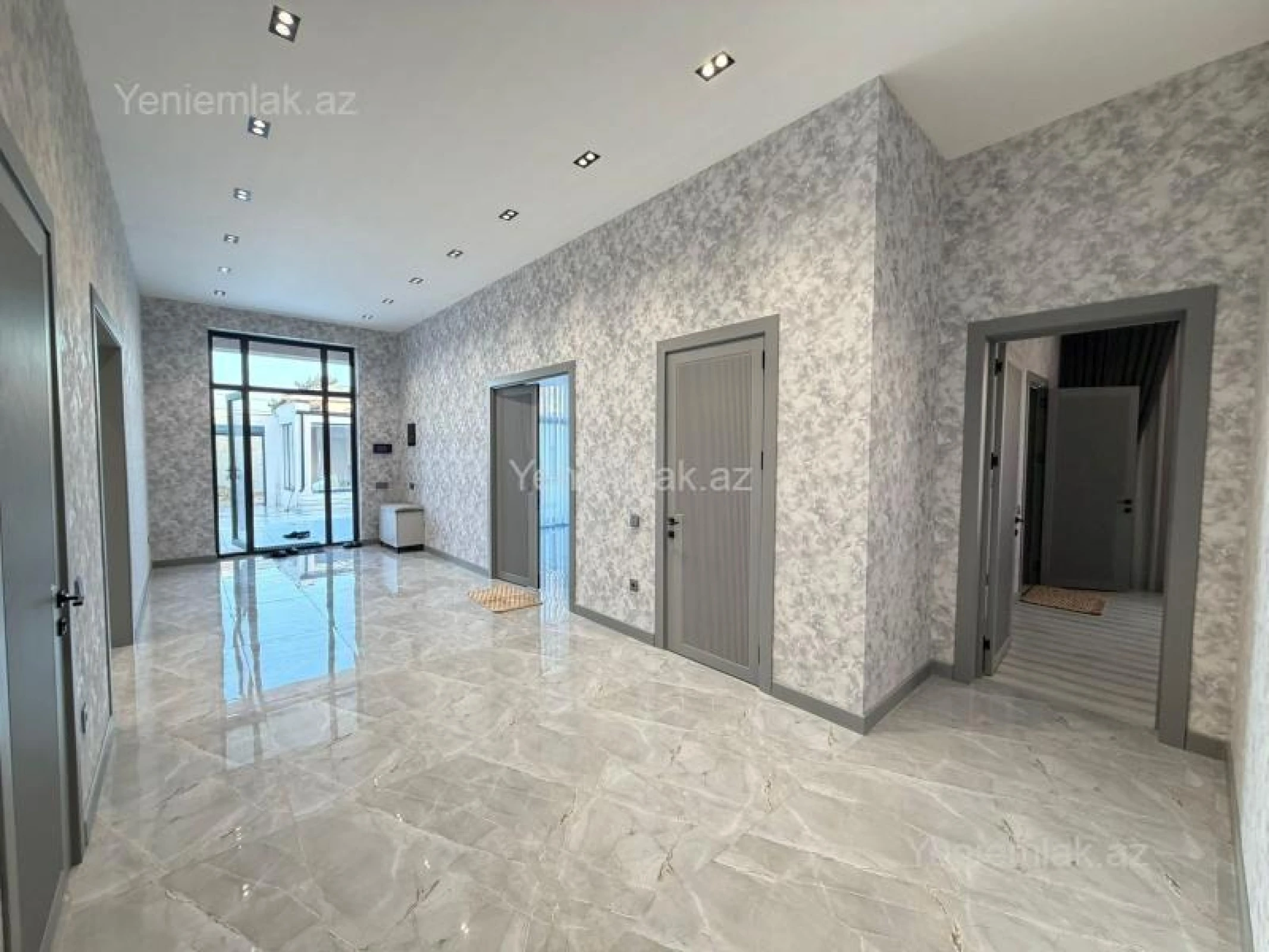 Satılır 4 otaqlı həyət evi 200 m²