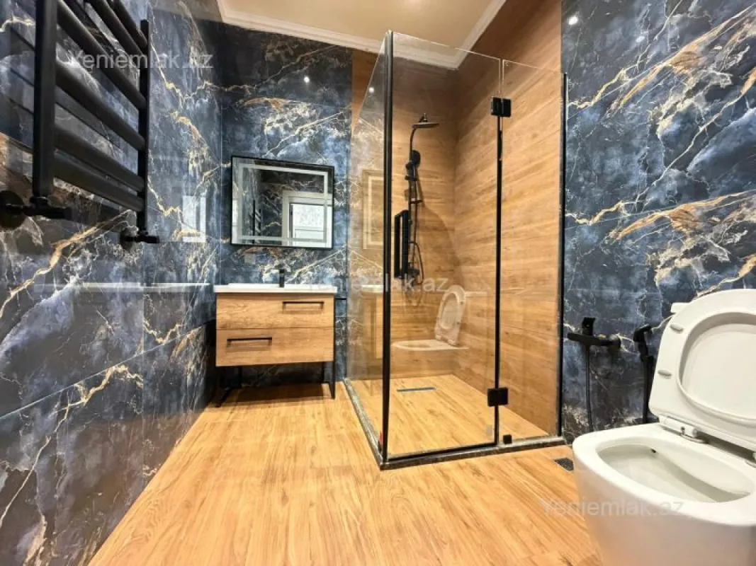 Satılır 4 otaqlı həyət evi 200 m²