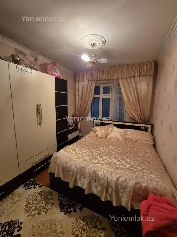 Satılır 3 otaqlı köhnə tikili 72 m²