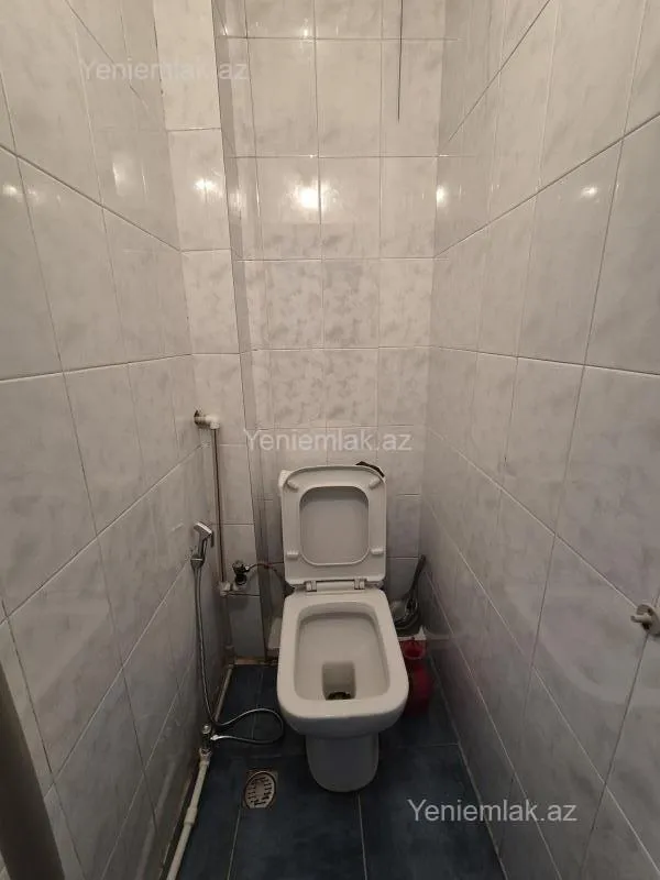 Satılır 3 otaqlı köhnə tikili 72 m²