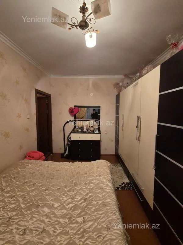 Satılır 3 otaqlı köhnə tikili 72 m²