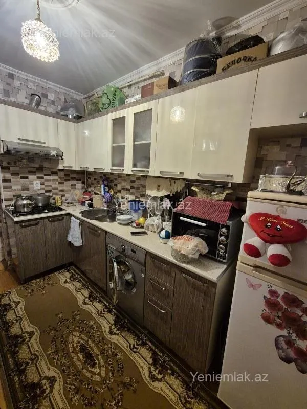 Satılır 3 otaqlı köhnə tikili 72 m²