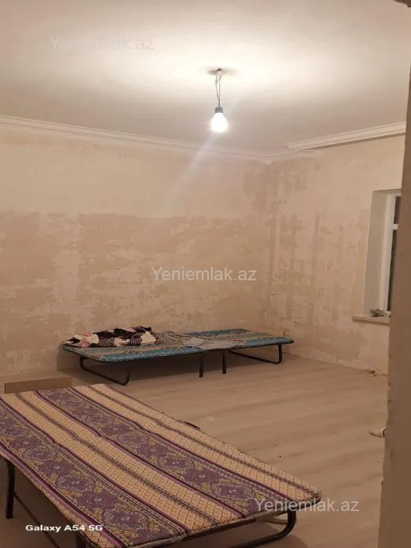 Satılır 4 otaqlı həyət evi 100 m²