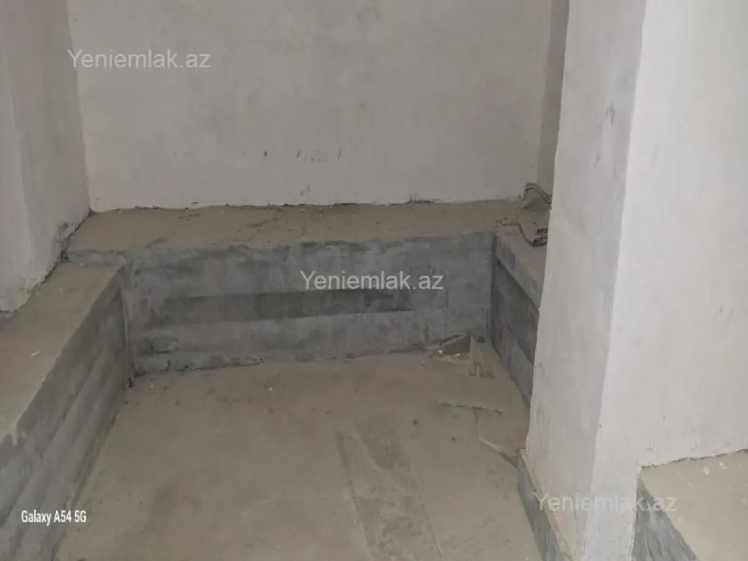 Satılır 4 otaqlı həyət evi 100 m²