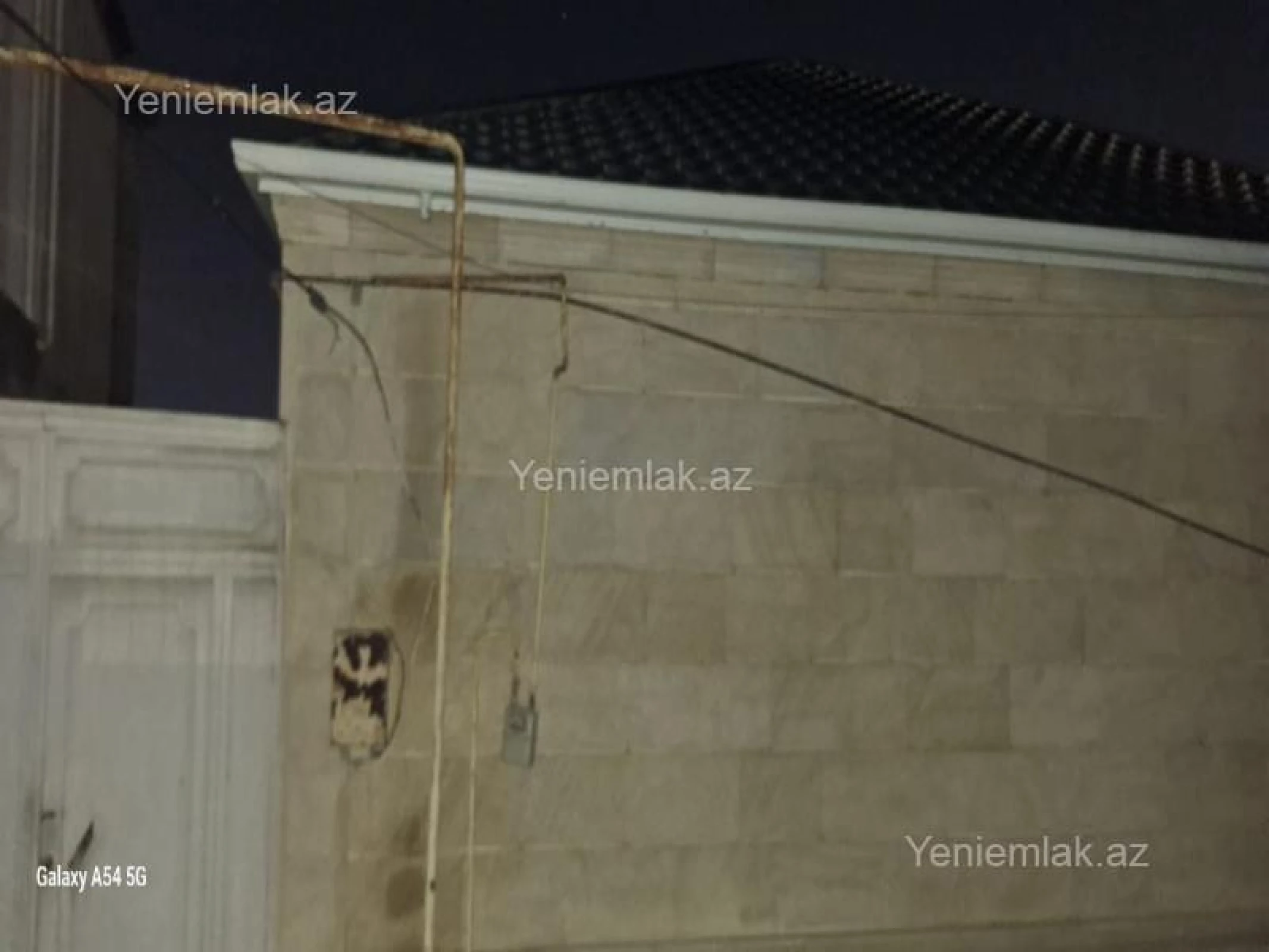 Satılır 4 otaqlı həyət evi 100 m²