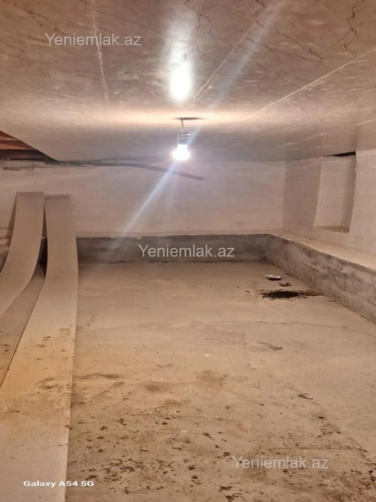 Satılır 4 otaqlı həyət evi 100 m²