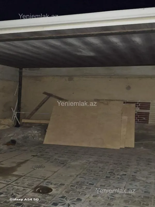 Satılır 4 otaqlı həyət evi 100 m²