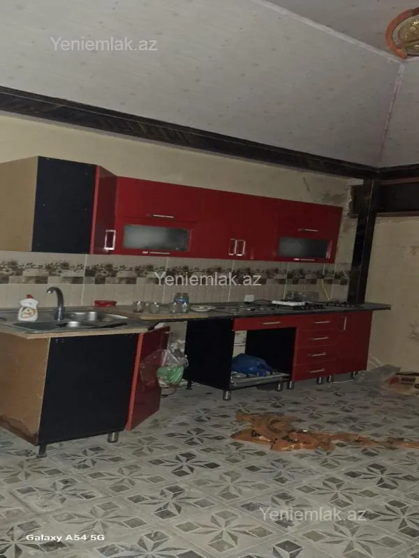 Satılır 4 otaqlı həyət evi 100 m²