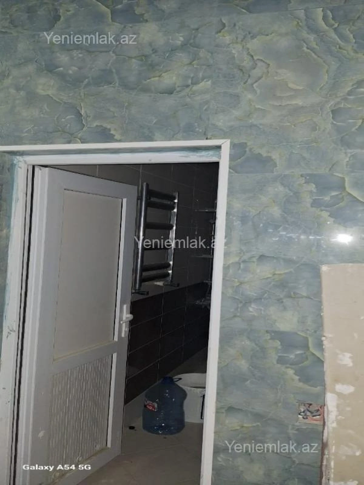 Satılır 4 otaqlı həyət evi 100 m²